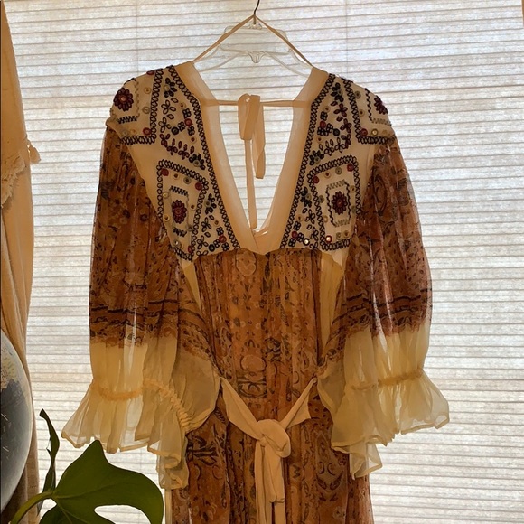 Beautiful free people jumpsuit with sleeves - Picture 3 of 5